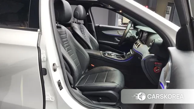 Mercedes-Benz E-Class W213 2019 Белый из Кореи, фото 2