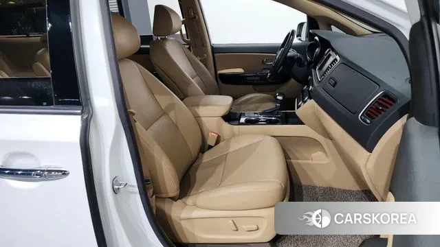 Kia The New Carnival 2018 Белый из Кореи, фото 2