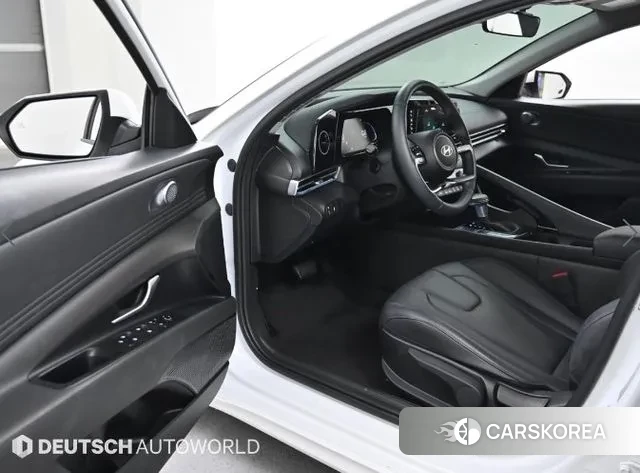 Hyundai The New Avante (CN7) 2023 Белый из Кореи, фото 2