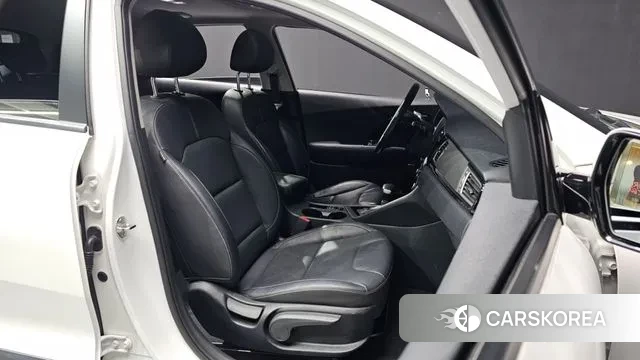 Kia Niro 2018 Белый из Кореи, фото 2