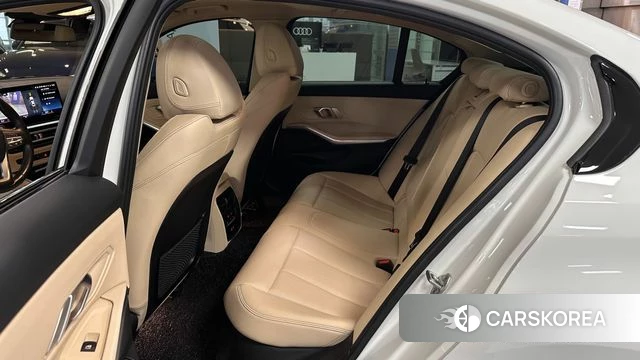 BMW 3 Series (G20) 2022 Белый из Кореи, фото 2