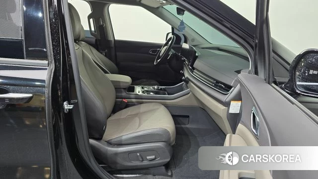 Kia The New Carnival 4th Generation 2024 Черный из Кореи, фото 2