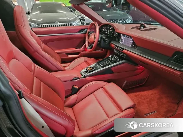 Porsche 911(992) 2022 Черный из Кореи, фото 2