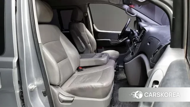 Hyundai The New Grand Starex 2018 Серебряный из Кореи, фото 2