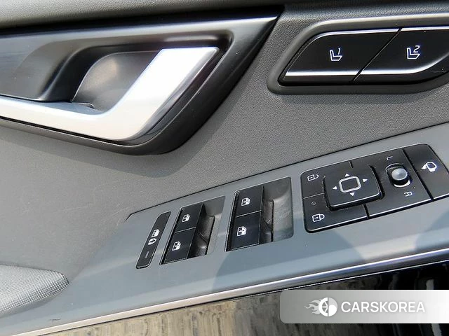 Kia Di Ol Nu Niro 2023 Черный из Кореи, фото 2