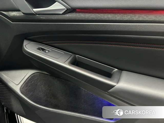 Volkswagen Golf GTI 2023 Серебристо-серый из Китая, фото 2