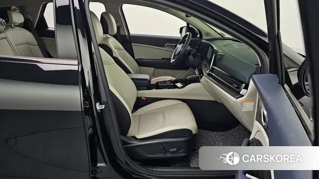 Kia Sportage 5th Generation Hybrid 2022 Черный из Кореи, фото 2