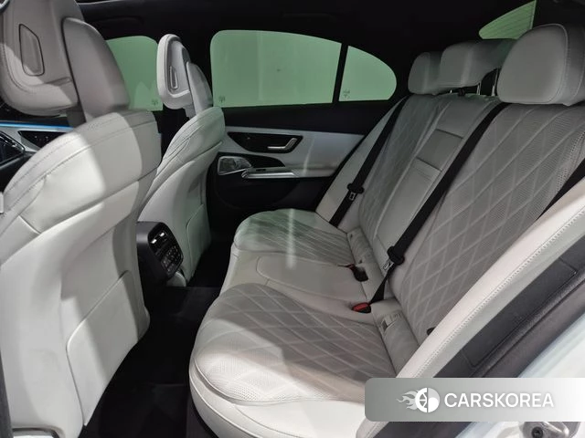 Mercedes-Benz E-Class W214 2026 Белый из Кореи, фото 2