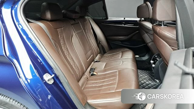 BMW 5 Series (G30) 2018 Синий из Кореи, фото 2