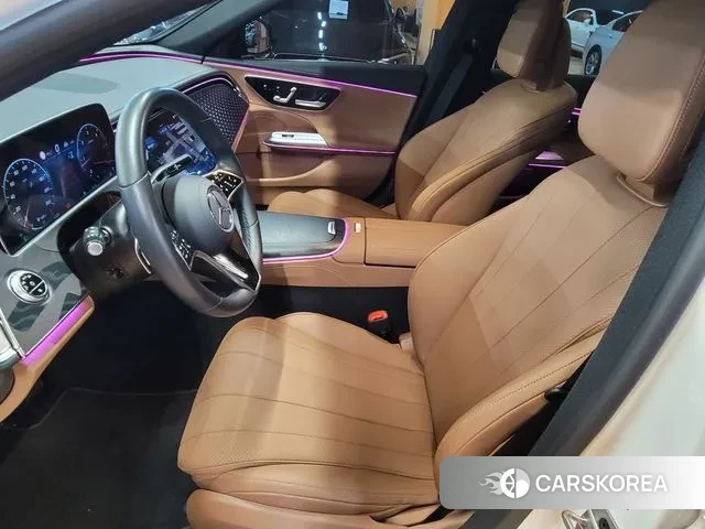 Mercedes-Benz E-Class W214 2024 Белый из Кореи, фото 2