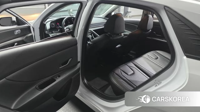 Hyundai Avante (CN7) 2021 Белый из Кореи, фото 2