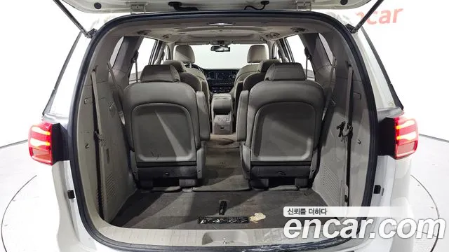 Kia The New Carnival 2018 Белый из Кореи, фото 2