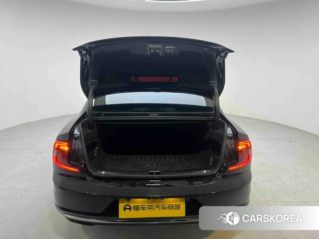 Volvo S90 2024 Черный из Китая, фото 2