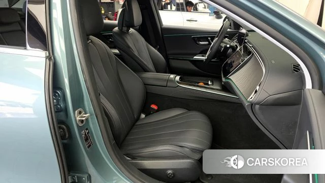 Mercedes-Benz E-Class W214 2024 Синий нефрит из Кореи, фото 2