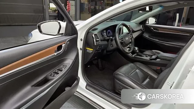 Hyundai Grandeur IG Hybrid 2019 Белый из Кореи, фото 2