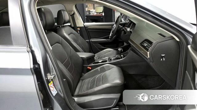 Volkswagen 7th Generation of Jetta 2020 Серый из Кореи, фото 2