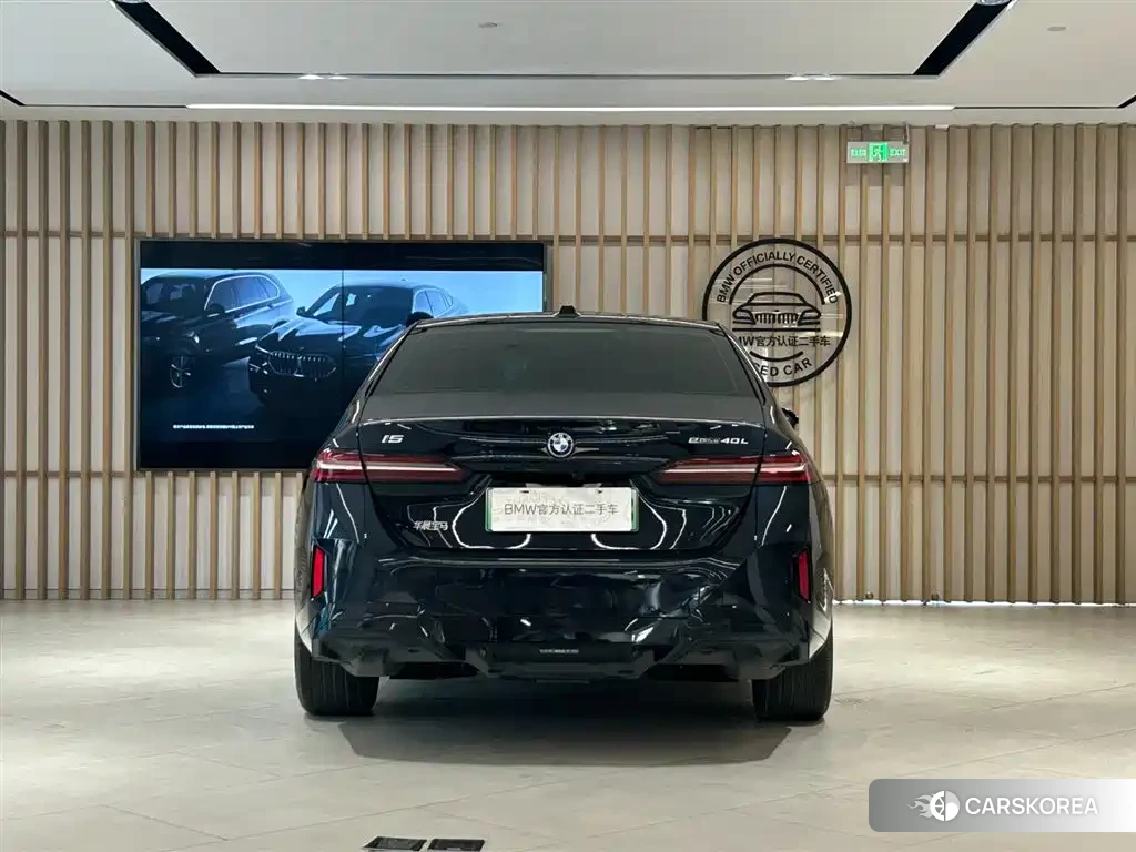 BMW i5 2025 Черный из Китая, фото 2