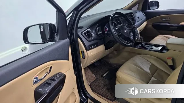 Kia The New Carnival 2018 Черный из Кореи, фото 2