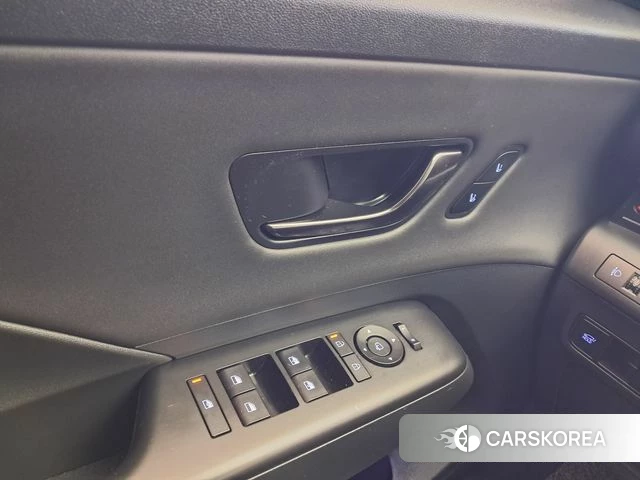 Hyundai Kona (SX2) 2023 Белый из Кореи, фото 2