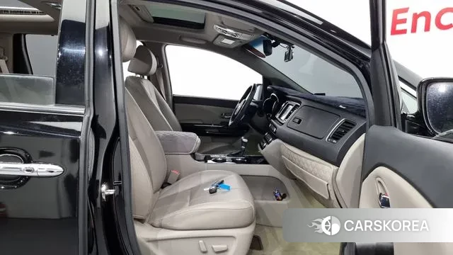 Kia The New Carnival 2018 Черный из Кореи, фото 2