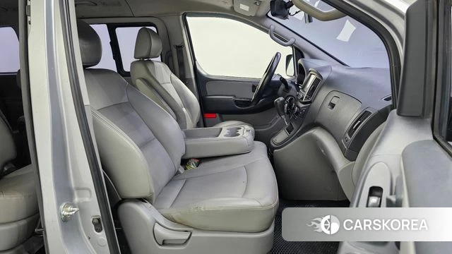 Hyundai The New Grand Starex 2018 Серебряный из Кореи, фото 2