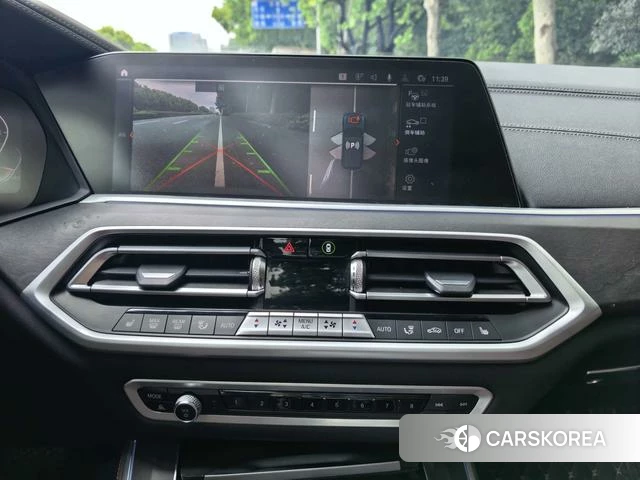 BMW X5 (imported) 2021 Черный из Китая, фото 2