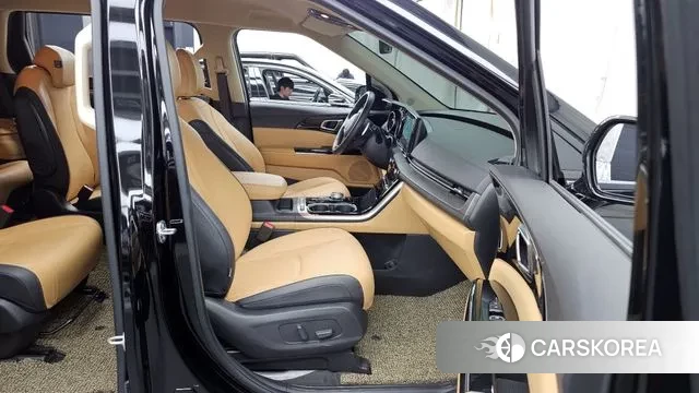 Kia Carnival 4th generation 2023 Черный из Кореи, фото 2