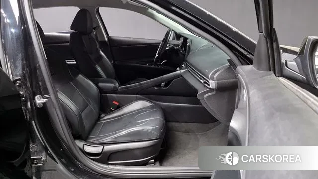 Hyundai Avante (CN7) 2021 Черный из Кореи, фото 2