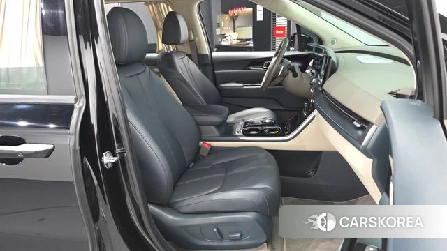 Kia Carnival 4th generation 2022 Черный из Кореи, фото 2