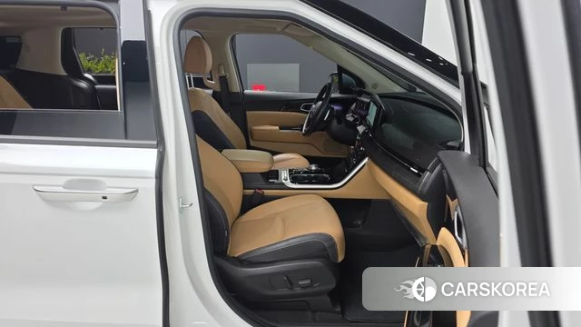 Kia Carnival 4th generation 2023 Белый из Кореи, фото 2