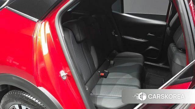Peugeot 2008 Second generation 2023 Красный из Кореи, фото 2
