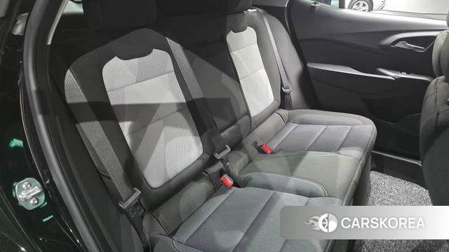 Chevrolet (GM Daewoo) Trax Crossover 2024 Черный из Кореи, фото 2