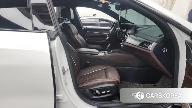 BMW 6 Series GT (G32) 2019 Белый из Кореи, фото 2