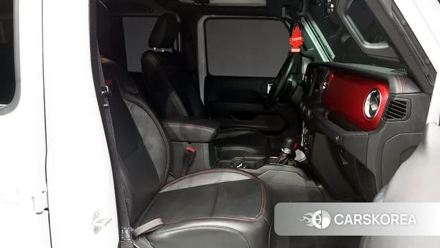 Jeep Wrangler (JL) 2023 Белый из Кореи, фото 2