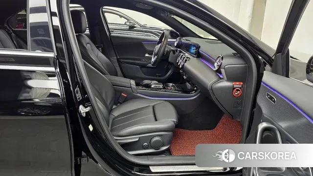 Mercedes-Benz A-Class W177 2021 Черный из Кореи, фото 2