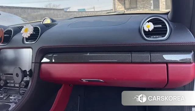 Porsche 718 Boxster 2021 Жемчужный цвет из Кореи, фото 2