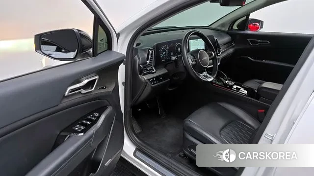 Kia Sportage 5th Generation Hybrid 2022 Белый из Кореи, фото 2