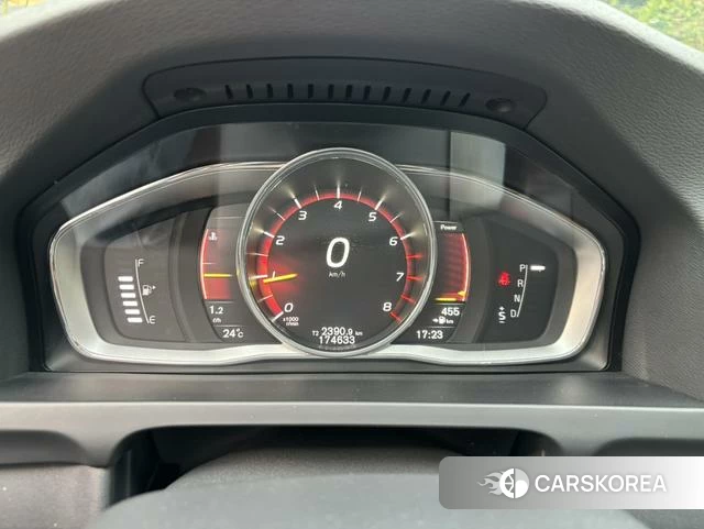 Volvo S60 2018 Белый из Китая, фото 2