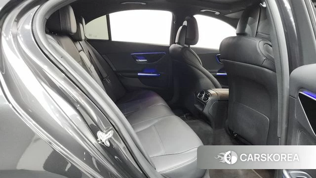 Mercedes-Benz C-Class W206 2023 Серый из Кореи, фото 2