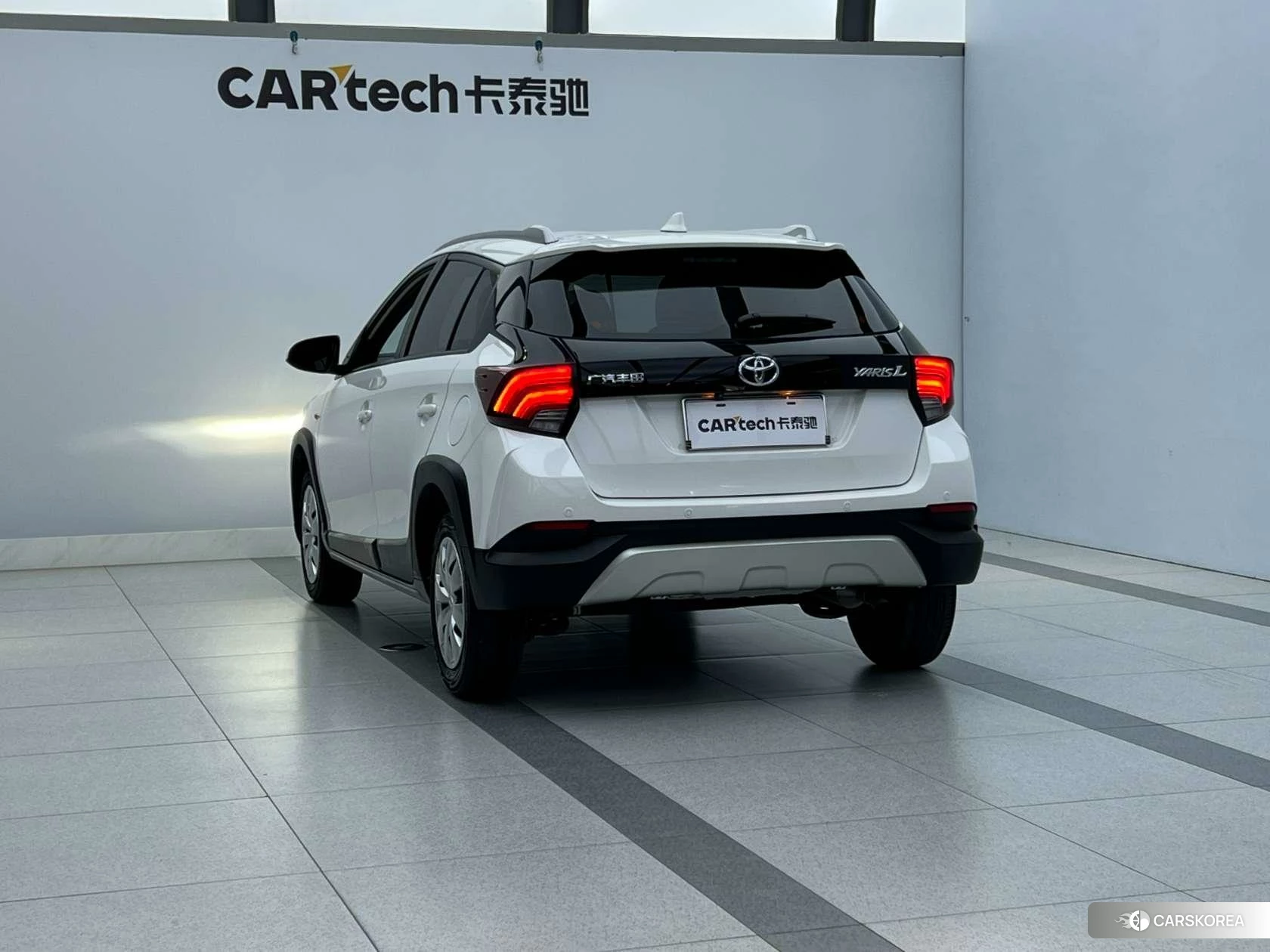 Toyota YARIS L Zhixuan 2021 Белый из Китая, фото 2