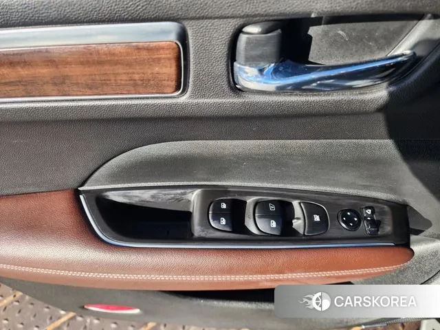 Renault Korea (Samsung) The New QM6 2020 Серебристо-серый из Кореи, фото 2