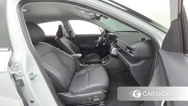 Hyundai Kona (SX2) 2023 Белый из Кореи, фото 2