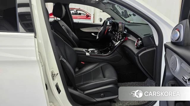 Mercedes-Benz GLC-Class X253 2018 Белый из Кореи, фото 2