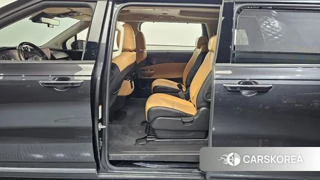 Kia Carnival 4th generation 2020 Серый из Кореи, фото 2