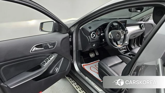 Mercedes-Benz GLA-Class X156 2019 Серый из Кореи, фото 2