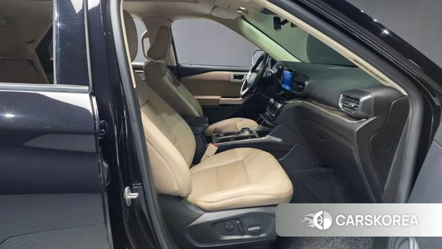 Ford Explorer 6th Generation 2021 Черный из Кореи, фото 2