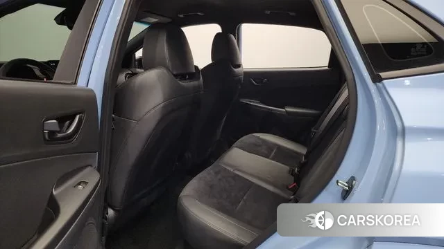 Hyundai The New Kona 2021 Светло-серебряный цвет из Кореи, фото 2