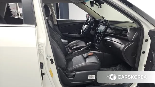 Ssangyong Tivoli Air 2021 Жемчужный цвет из Кореи, фото 2