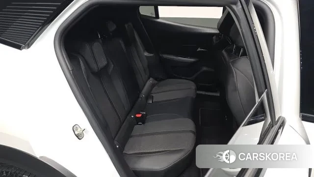 Peugeot 2008 Second generation 2022 Белый из Кореи, фото 2