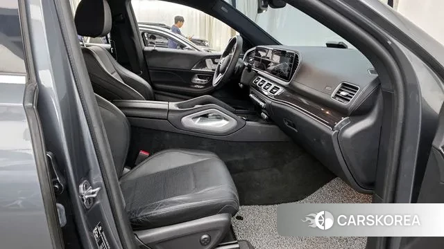Mercedes-Benz GLE-Class W167 2021 Серебристо-серый из Кореи, фото 2